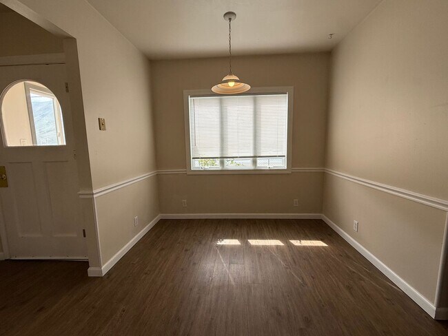 Foto del edificio - Now renting 3 bedroom House