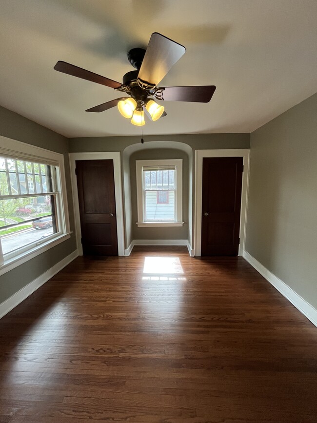 Building Photo - 747 Thieme Dr