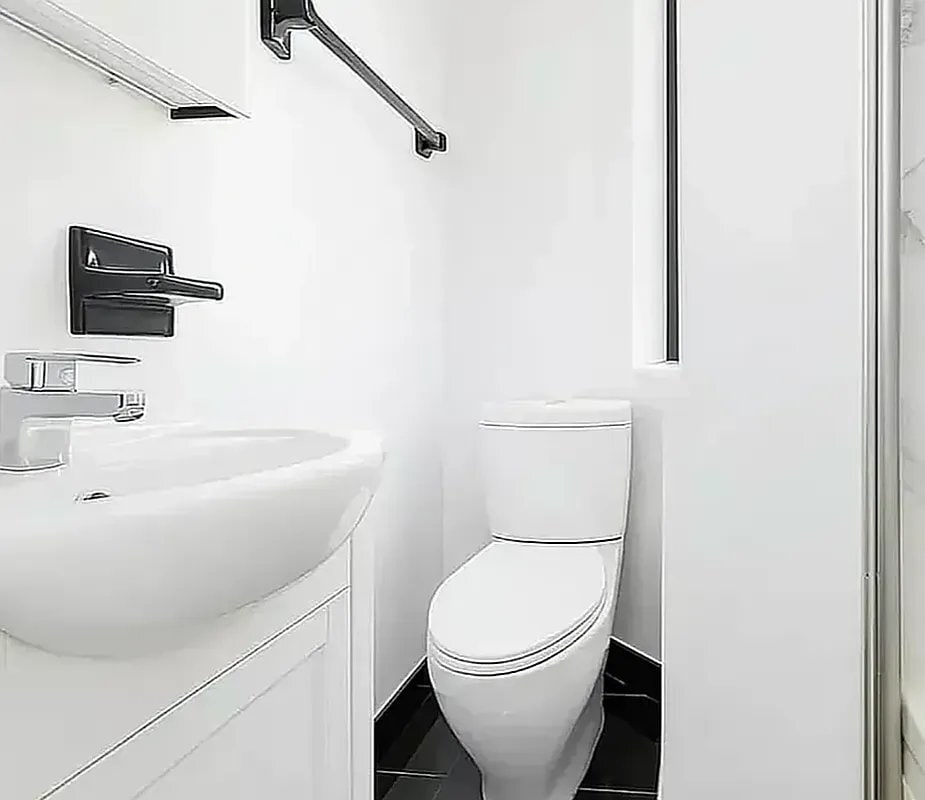 Building Photo - 126 Elizabeth St