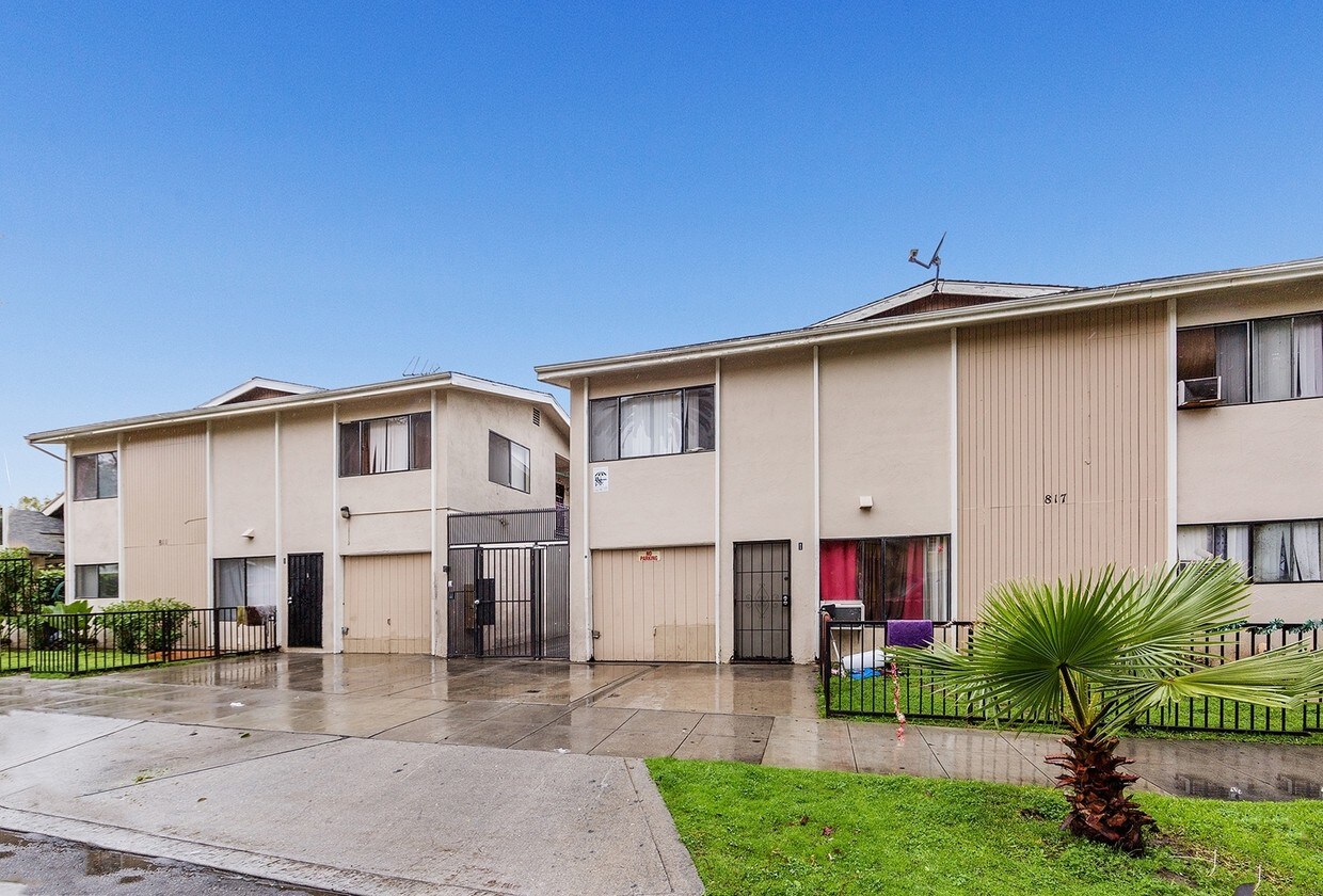 Foto principal - 811-817 Rose Ave