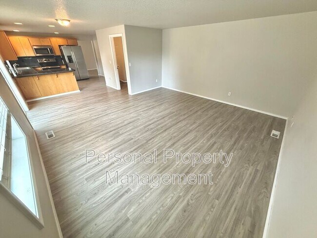Building Photo - 2411 N Heron Dr
