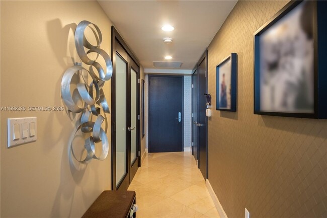 Foto del edificio - 1850 S Ocean Dr