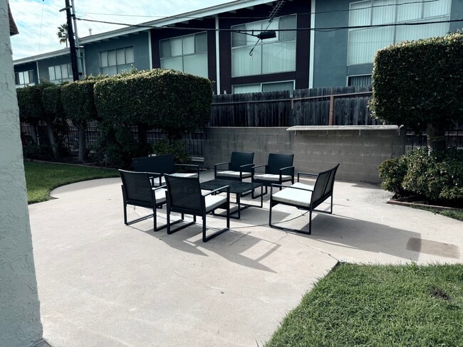 Building Photo - The CitiZen at 4006 Emerald Street