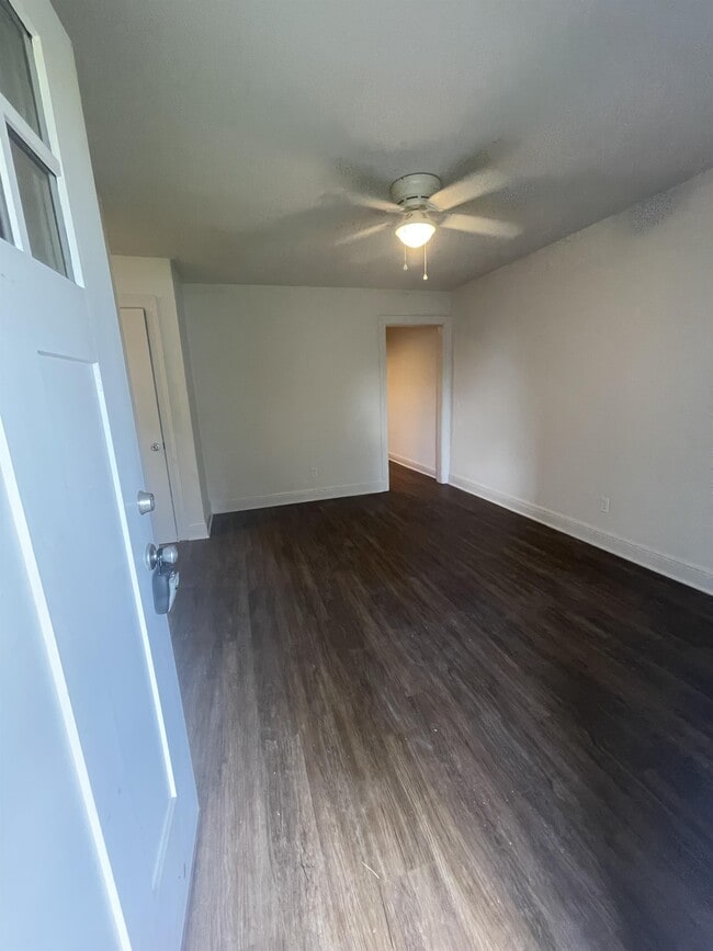 Building Photo - 1623 Memminger Ave
