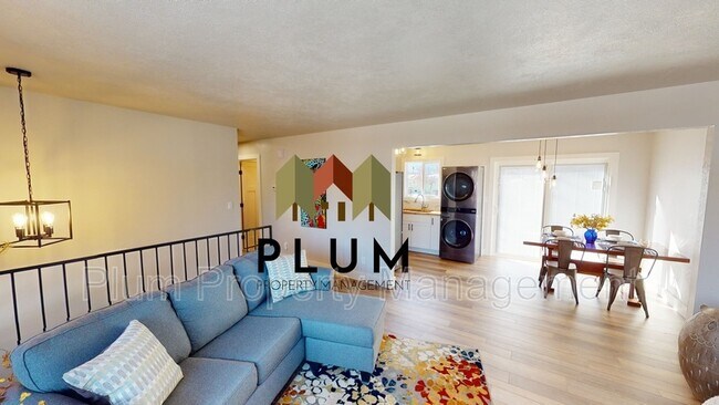 Building Photo - 3607 Paxson St