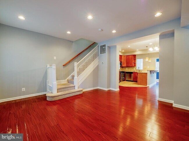 Building Photo - 227 Cromwell Terrace NE