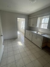 Building Photo - 1431 Santa Fe S