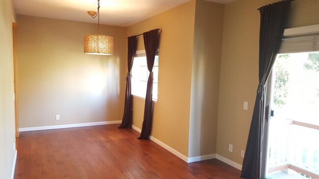 Foto del edificio - Stunning 3BD Home in The Caminito Monarca Community!!