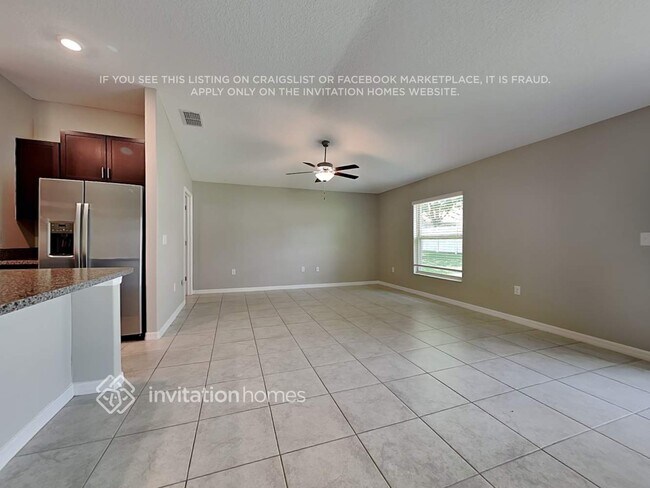 Foto del edificio - 1524 Blue Rose Dr