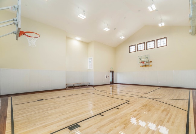 Basketball gym open 24/7 - Edgewood Heights