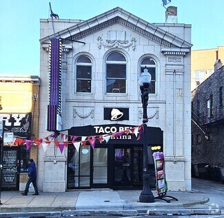 Building Photo - 4437 N Broadway St