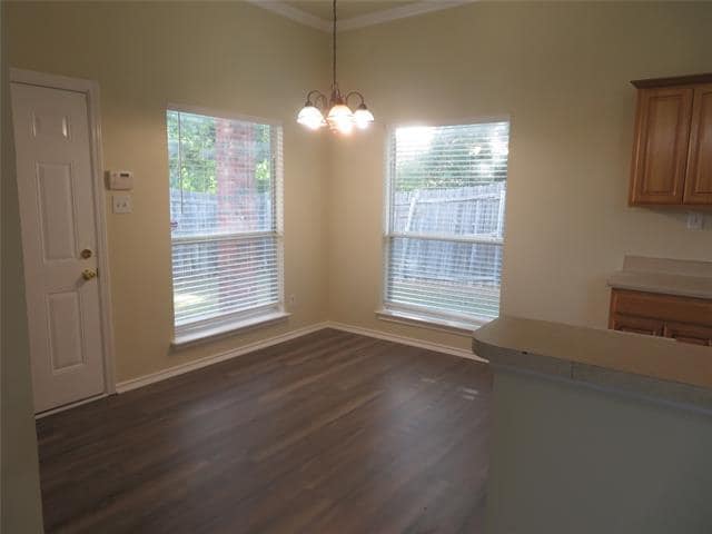 Foto del edificio - 100 Roaring Springs Dr