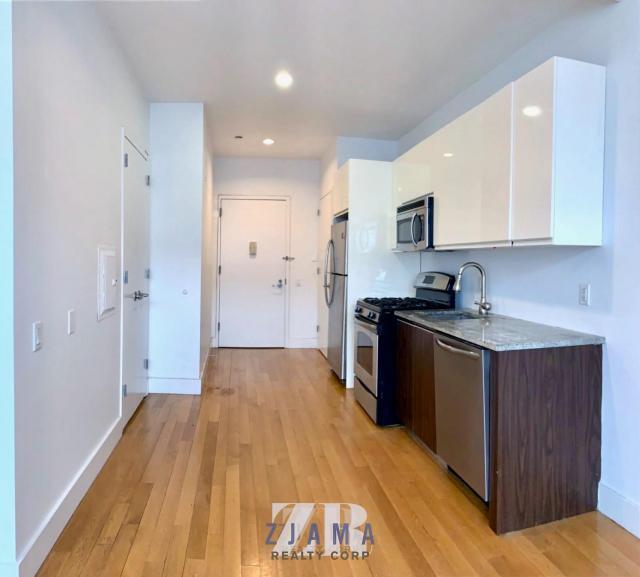 Foto del edificio - 1 bedroom in Brooklyn NY 11238