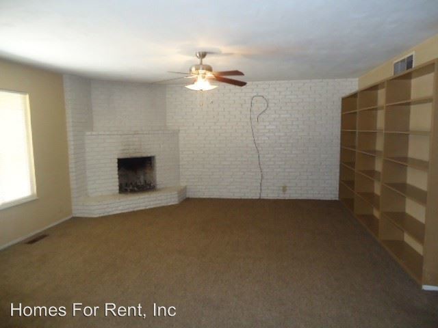 Building Photo - 3 br, 2 bath House - 743 W. Poplar Ave