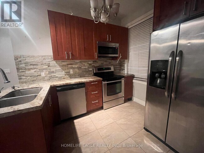 Photo du bâtiment - 87 Simcoe Rd