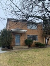 Building Photo - 1721 Liberty Dr