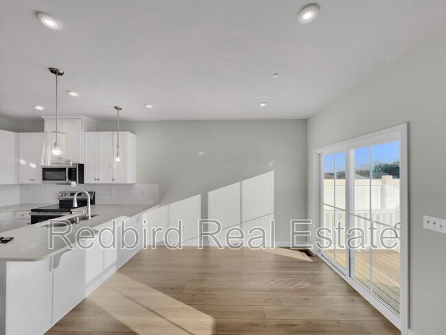 Building Photo - 1089 Mountain Vw Dr