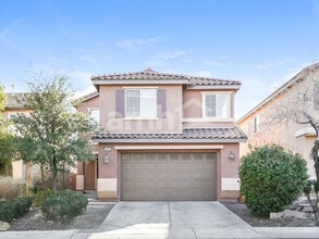 Building Photo - 1413 Groom Ave