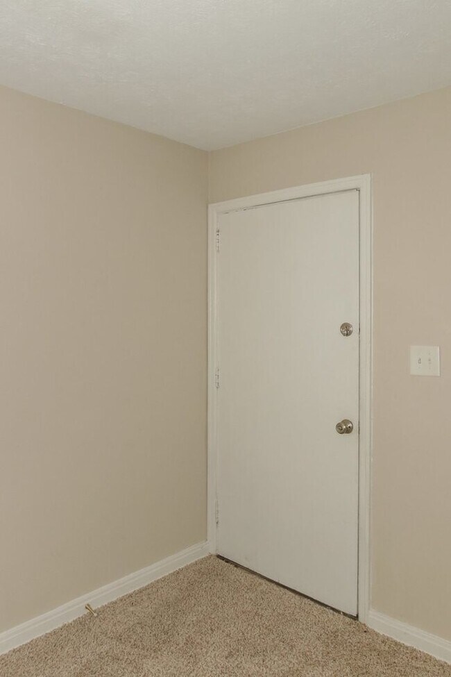 Building Photo - Charming Home in Harrison Park!