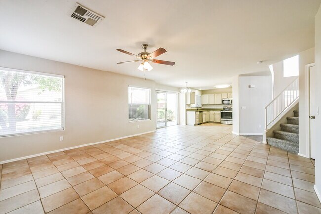 Foto del edificio - 1036 W Olive Ave