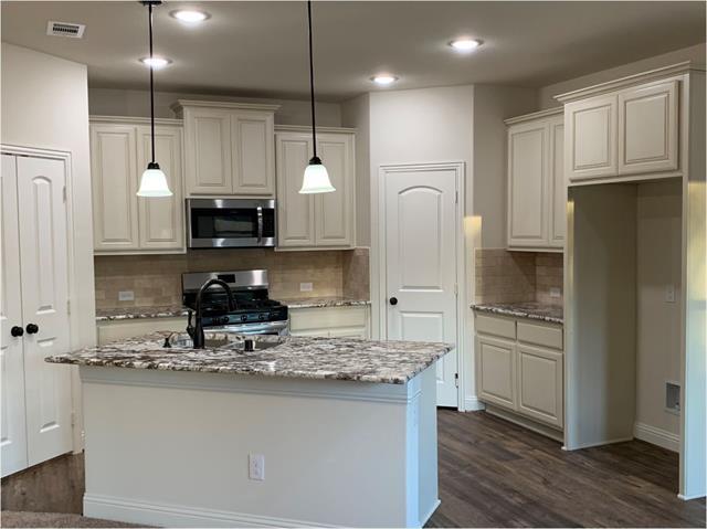 Foto del edificio - 7806 Cottonwood Dr