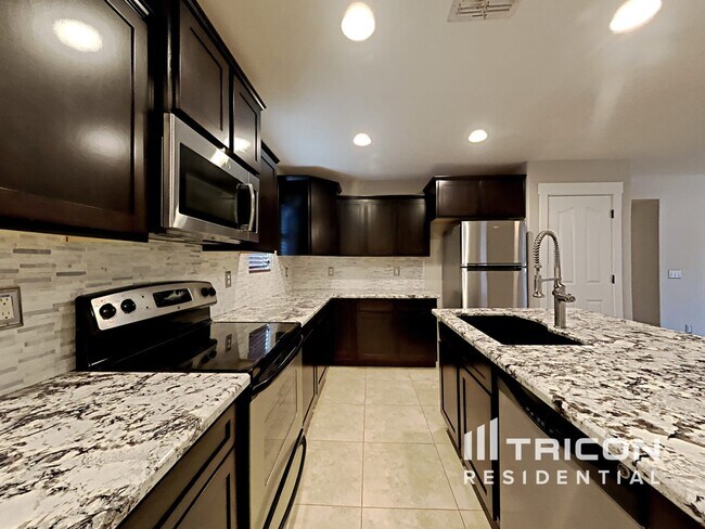 Foto del edificio - 32763 N Quarry Hills Dr