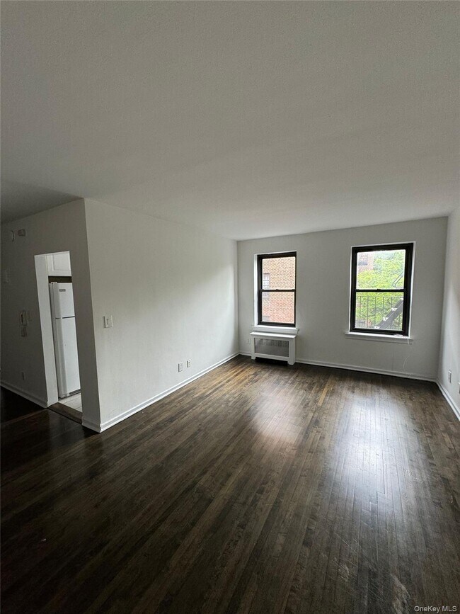 Foto del edificio - 65 Old Mamaroneck Rd