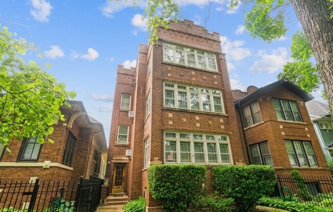 Building Photo - 4436 N Whipple St
