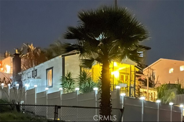 Foto principal - 1058 W 6th St
