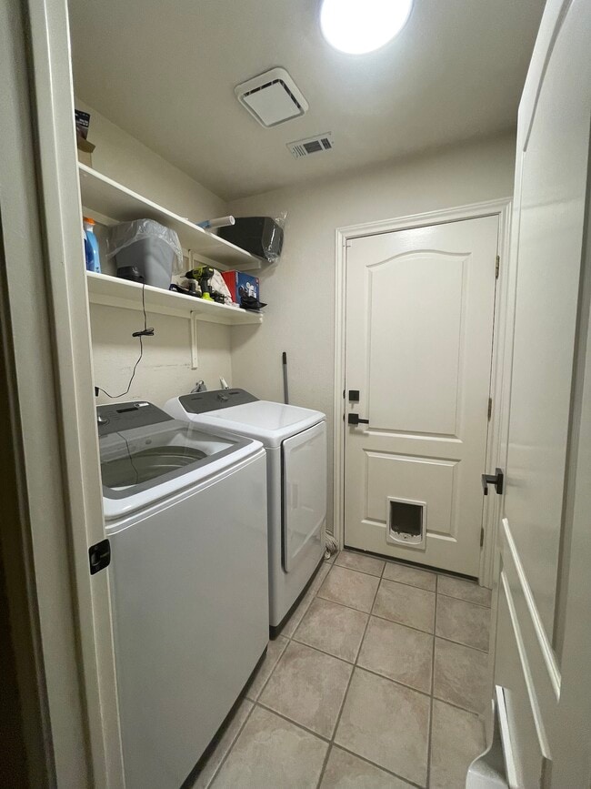 Building Photo - 13007 Tantivy Dr