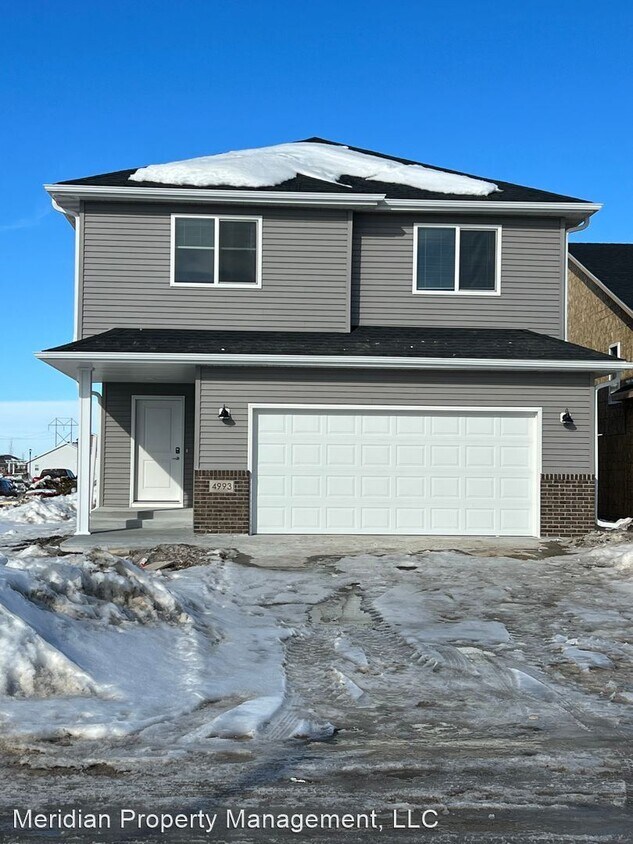 4993 37th Ave S, Fargo, ND 58104 House Rental in Fargo, ND