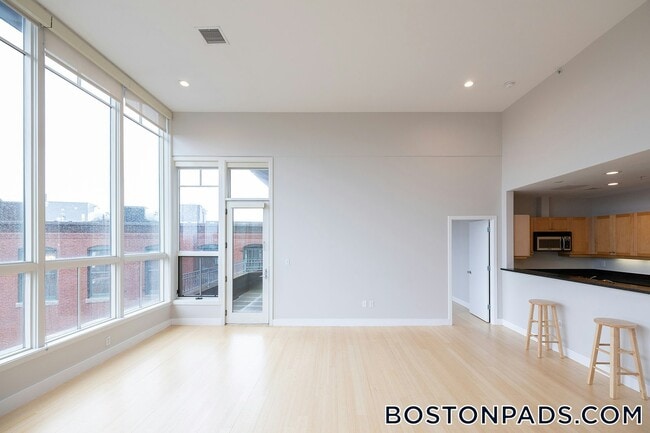 Building Photo - 490 Harrison Ave