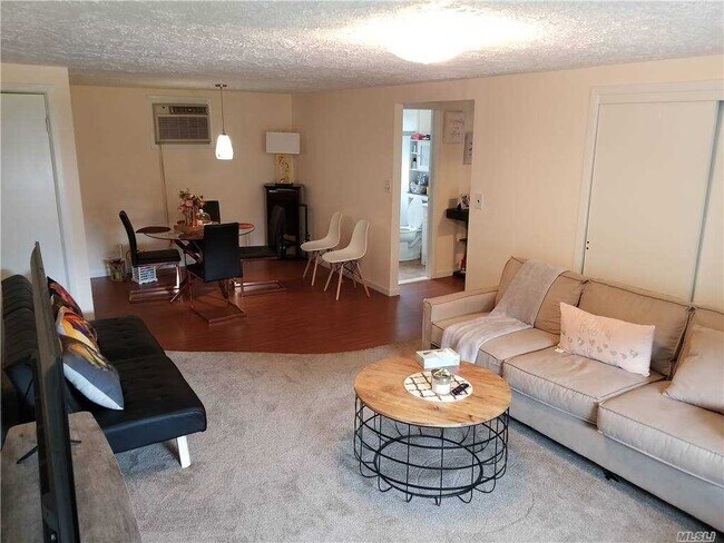 Building Photo - 34 Cayuga Ave