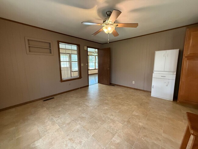 Foto del edificio - 517 Cedar Springs Rd