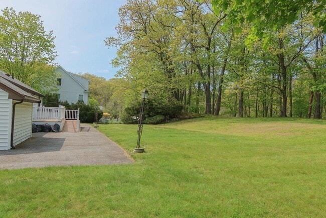 Building Photo - 19 Cox Rd