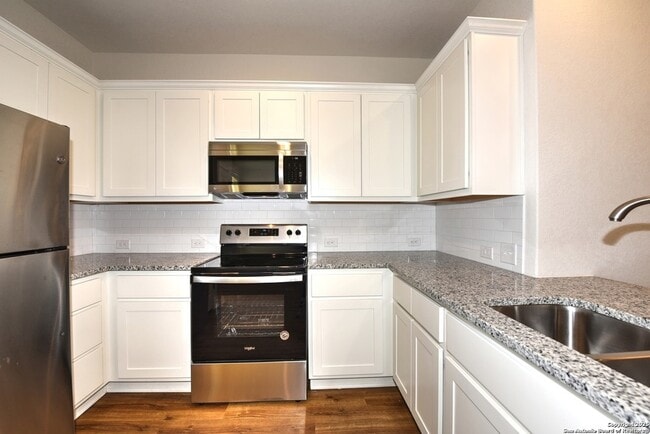 Building Photo - 2310 Tulipwood Cv