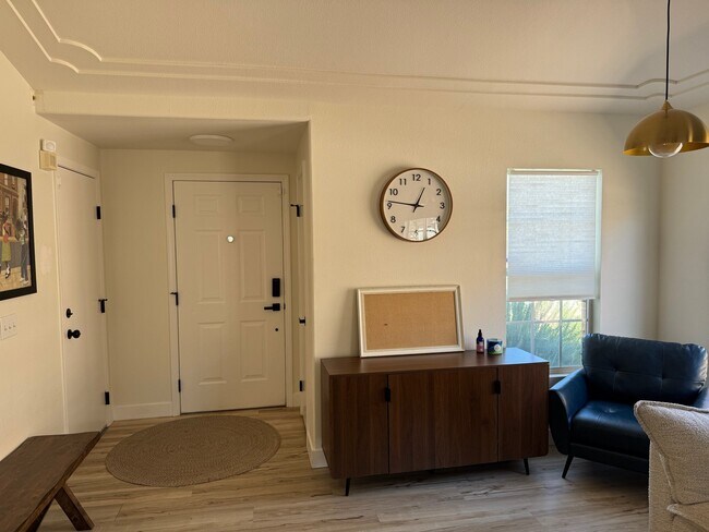 Building Photo - 5554 Merriweather Dr