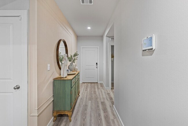 Foto del edificio - 7710 Purple Vitex Rd