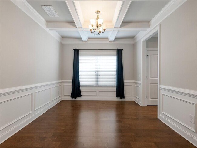Building Photo - 719 Crimson King Ct