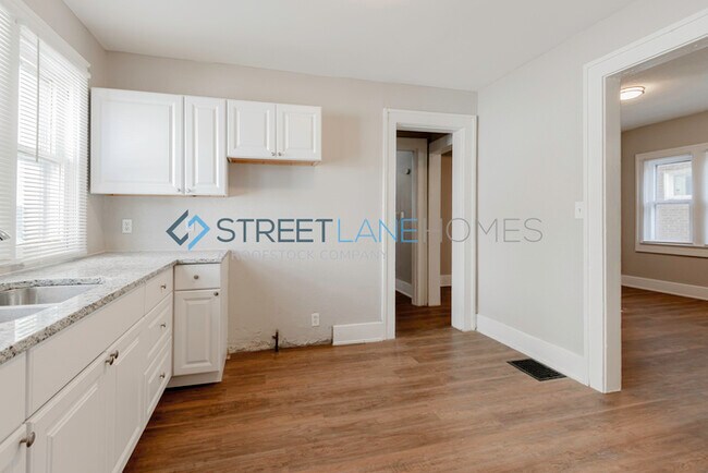 Building Photo - 38 N Pershing Ave