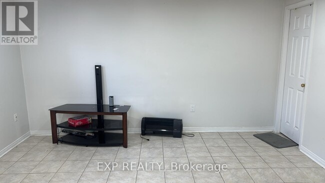 Building Photo - 99 Rollingwood Dr