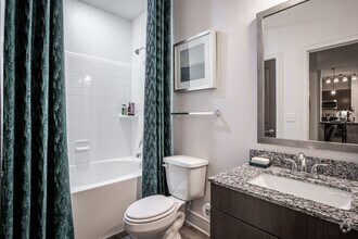 2BR, 2BA - 1,112SF - Cue Luxury Apartments