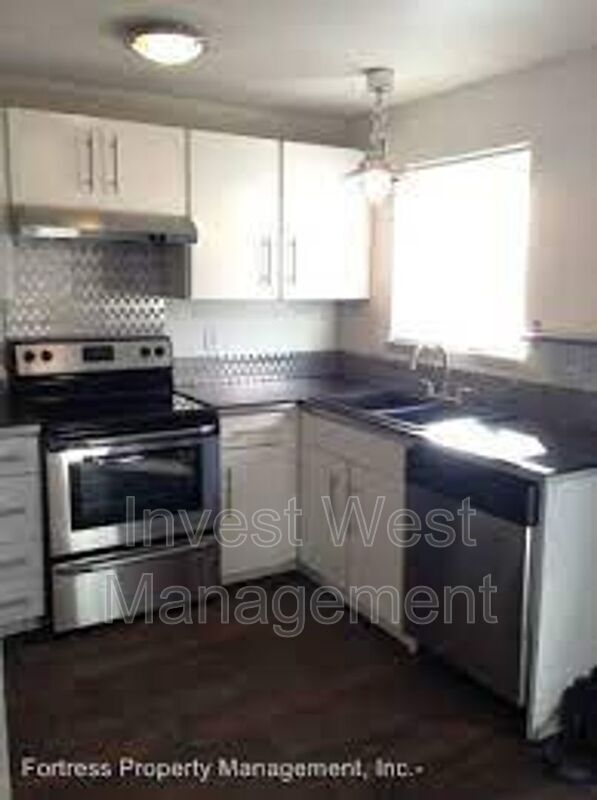 Primary Photo - 9031 N Saint Louis Ave
