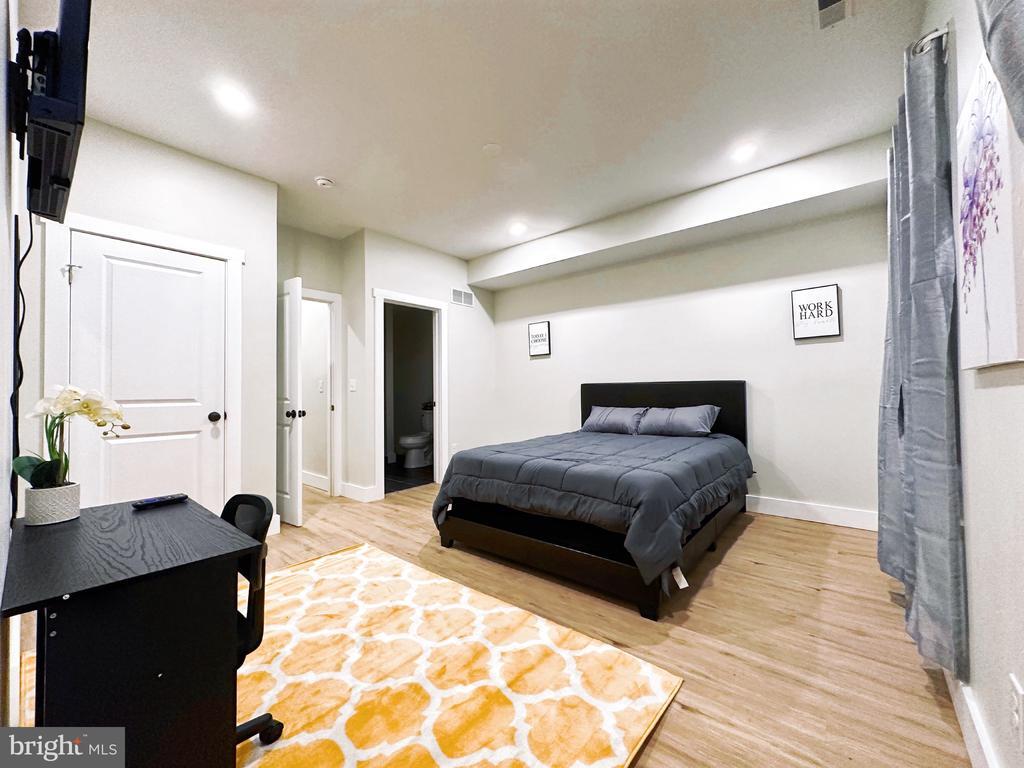 Foto del edificio - 5209 Overbrook Ave