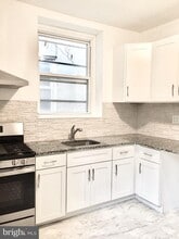 Building Photo - 125 N Ruby St