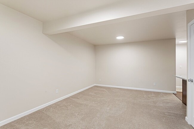 Foto del interior - 73rd Ave Apartments