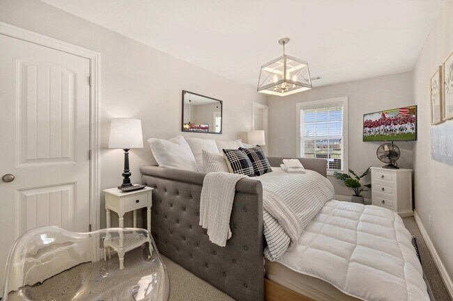 Foto del edificio - 473 N Oliver Ave