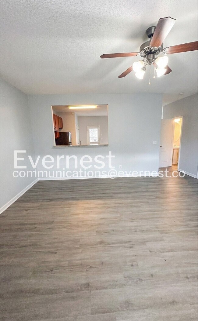 Foto del edificio - 8610 Thomas Ln