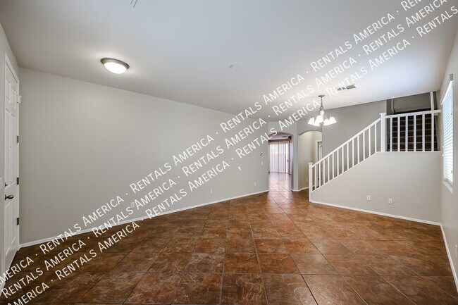Building Photo - 5 bed/ 3 Bath Spacious Home w/ Solar and C...