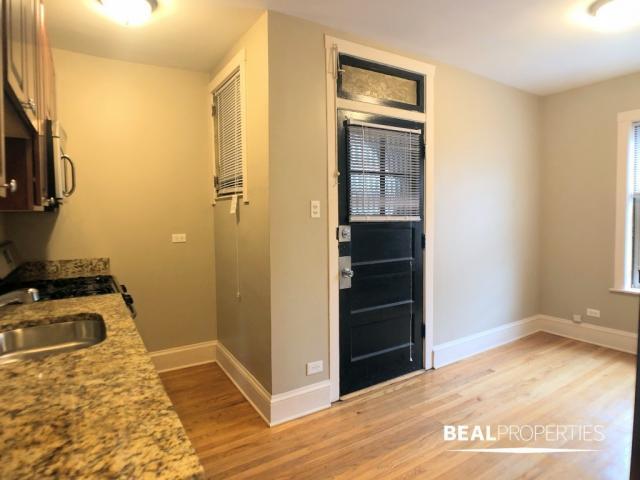 Building Photo - 1 bedroom in CHICAGO IL 60625